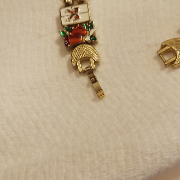 Vintage  Christmas Slide Charm Bracelet Enamel Gold Tone Santa Wreath Tree - Picture 2 of 5